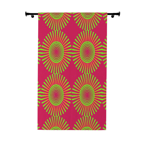 GRAPHIC SUN GREEN - BLACKOUT Window Curtain