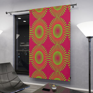 GRAPHIC SUN GREEN - BLACKOUT Window Curtain